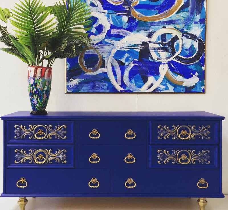 'How To' Spray Paint Furniture