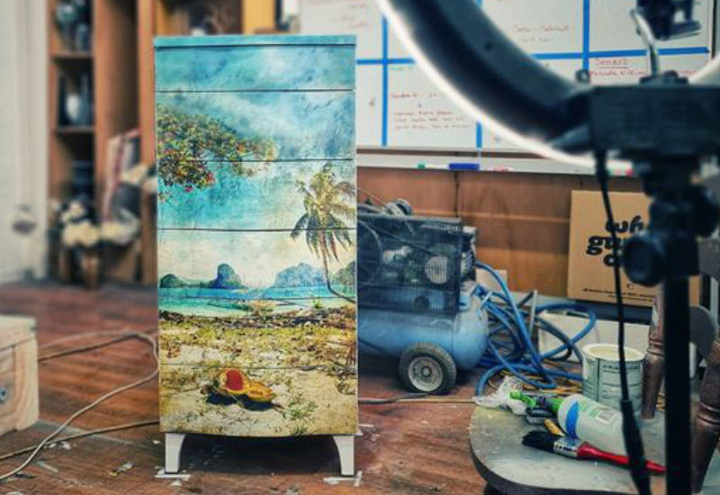 Quick and easy tropical decoupage furniture flip